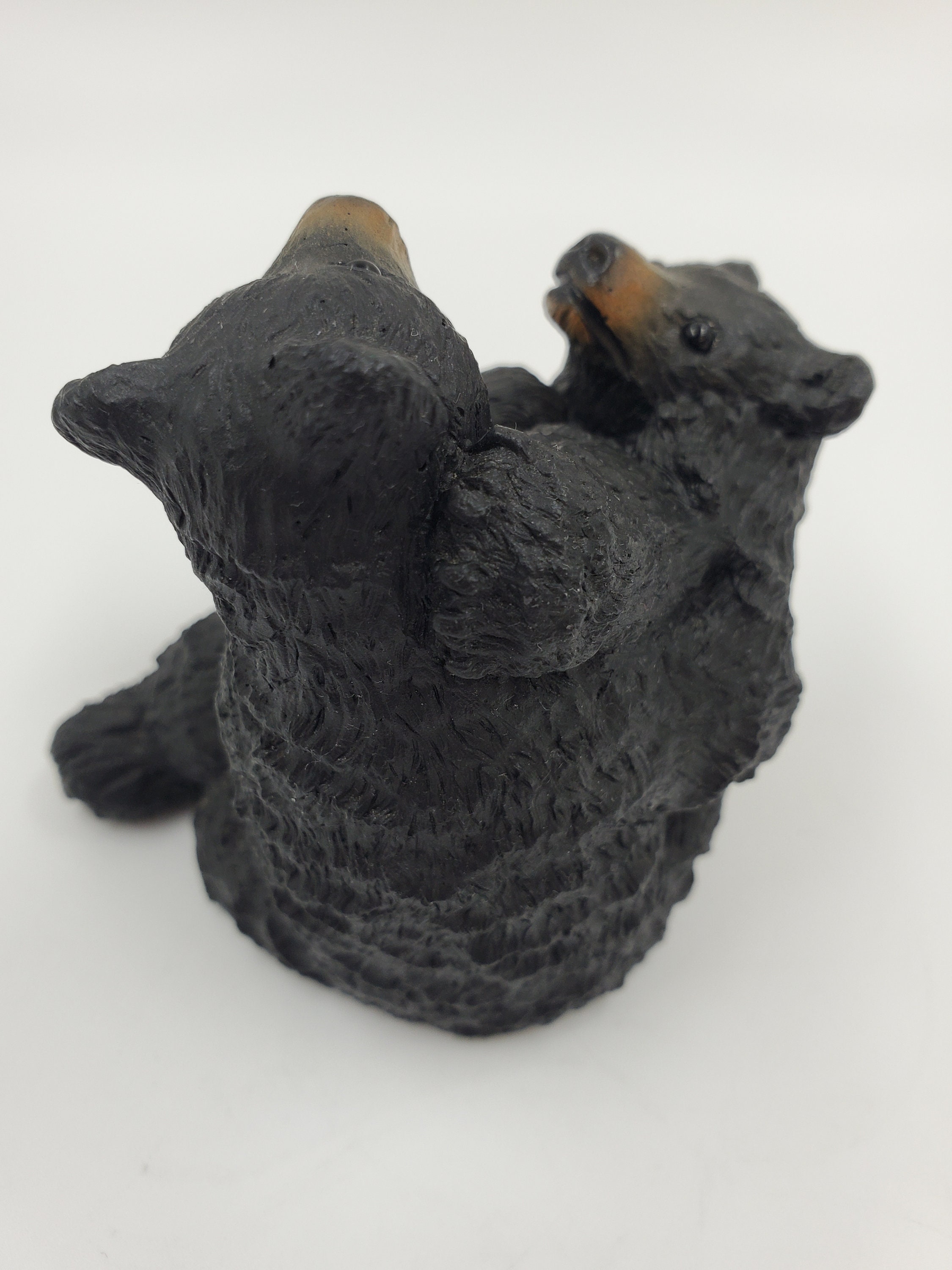 Edmond wolf jr. フィギュア　カナダ　 アライグマ　ビーバー　クマ Edmund Wolf Jr. Hand Carved Bear Cubs Figurine - Etsy Canada