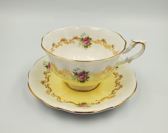 Royal Albert Invitation Series Bone China Teacup And Saucer Set
