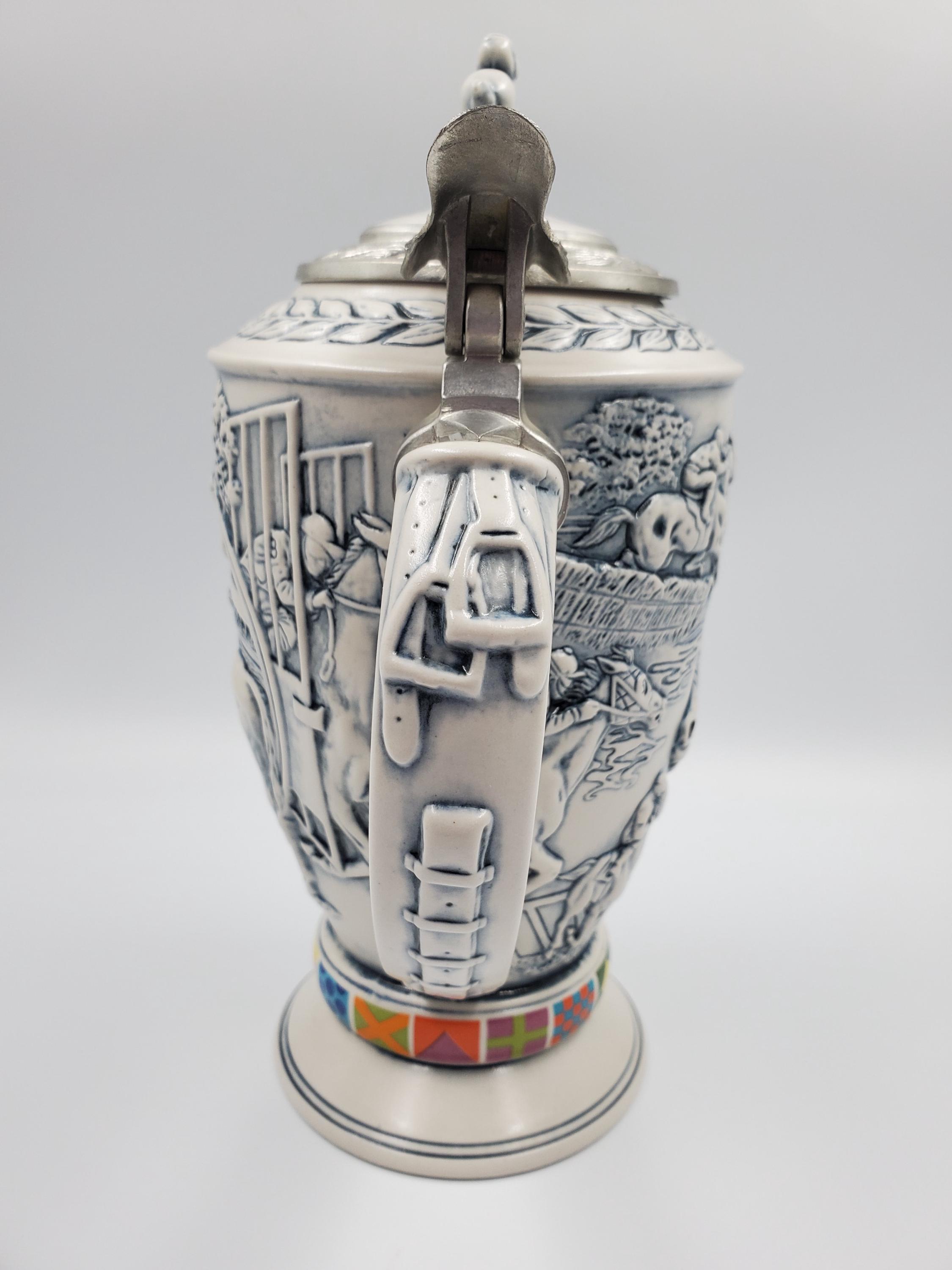 Vintage Avon Horse Racing Winners Circle Three Dimensional Beer