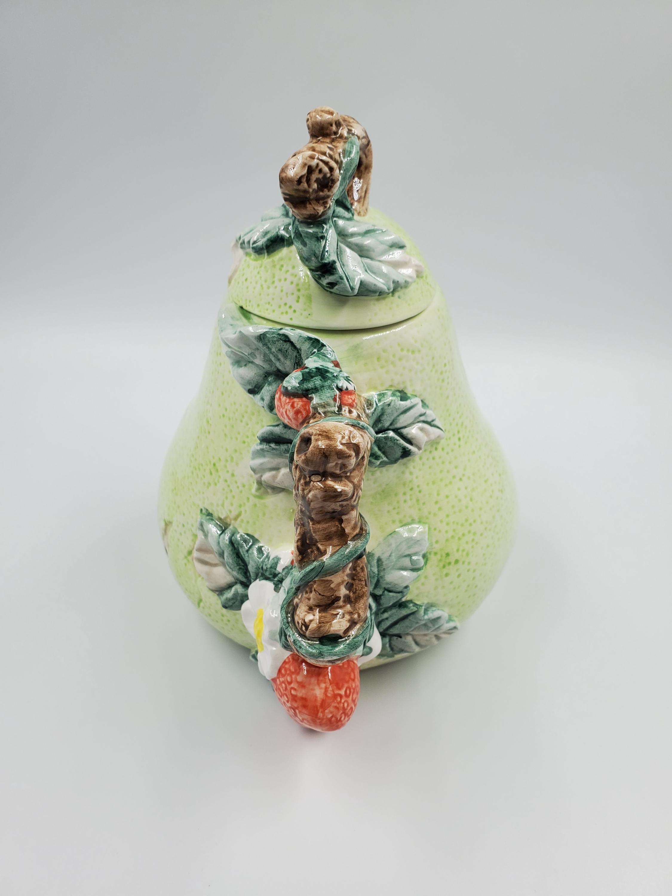 Heritage Mint Ltd. Collectable Ceramic Pear and Strawberries 