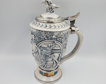 ビンテージ ブレッド缶 1920〜1930年 イギリス製 Vintage Avon Horse Racing Winners Circle Three Dimensional Beer