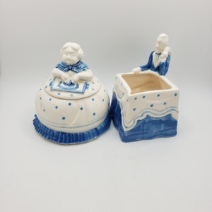 Dept. 56 A La Carte Blue And White Creamer And Sugar Bowl With Lid