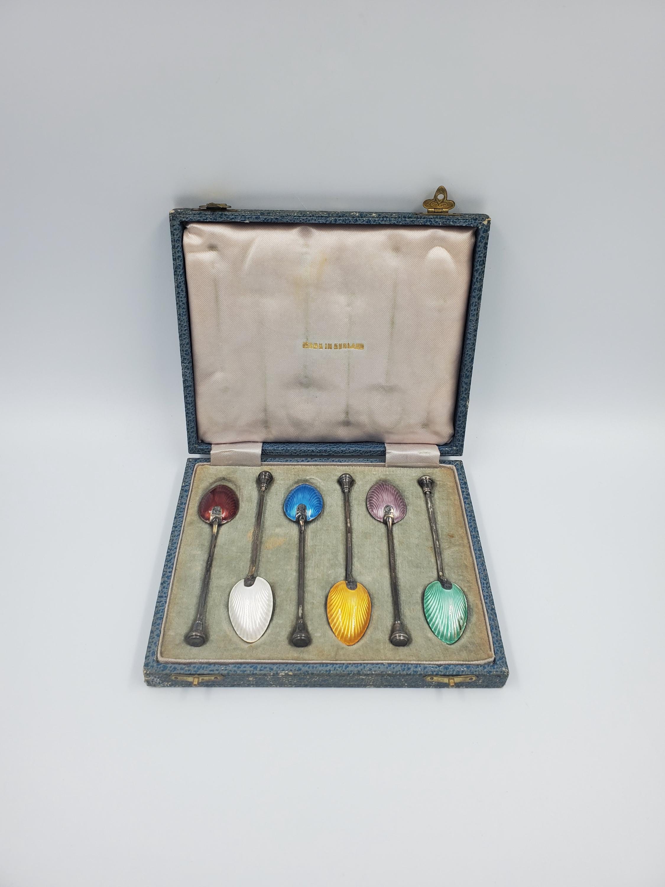 銀のスプーン6本　匙の部分は金メッキ　美品　バフ済み 銀のスプーン6本 - Etsy 日本