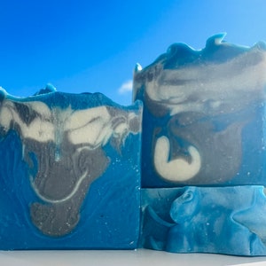 Cool Blue Soap for Men - Moisturizing Natural Soap - Cool Musk Fragrance - Gift for Men - Father&#39;s Day Gift - Handmade Soap for Him