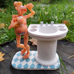 toothbrush holder, toothbrush stand, joke article, toothbrush holder, joke article, man with washbasin
