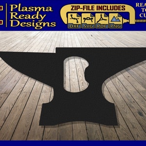 Könnte beinhalten: Schwarze Metallsilhouette einer Amboss auf einem Holzgrund. Das Bild enthält den Text "Plasma Ready Designs" und "ZIP-FILE INCLUDES DXF SVG PDF PNG" und "READY TO CUT".