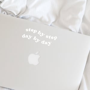 step by step / Spiegelaufkleber / Sticker für Laptop und Spiegel, daily reminder, positives Mindset, Motivation & Affirmationsaufkleber Bild 4