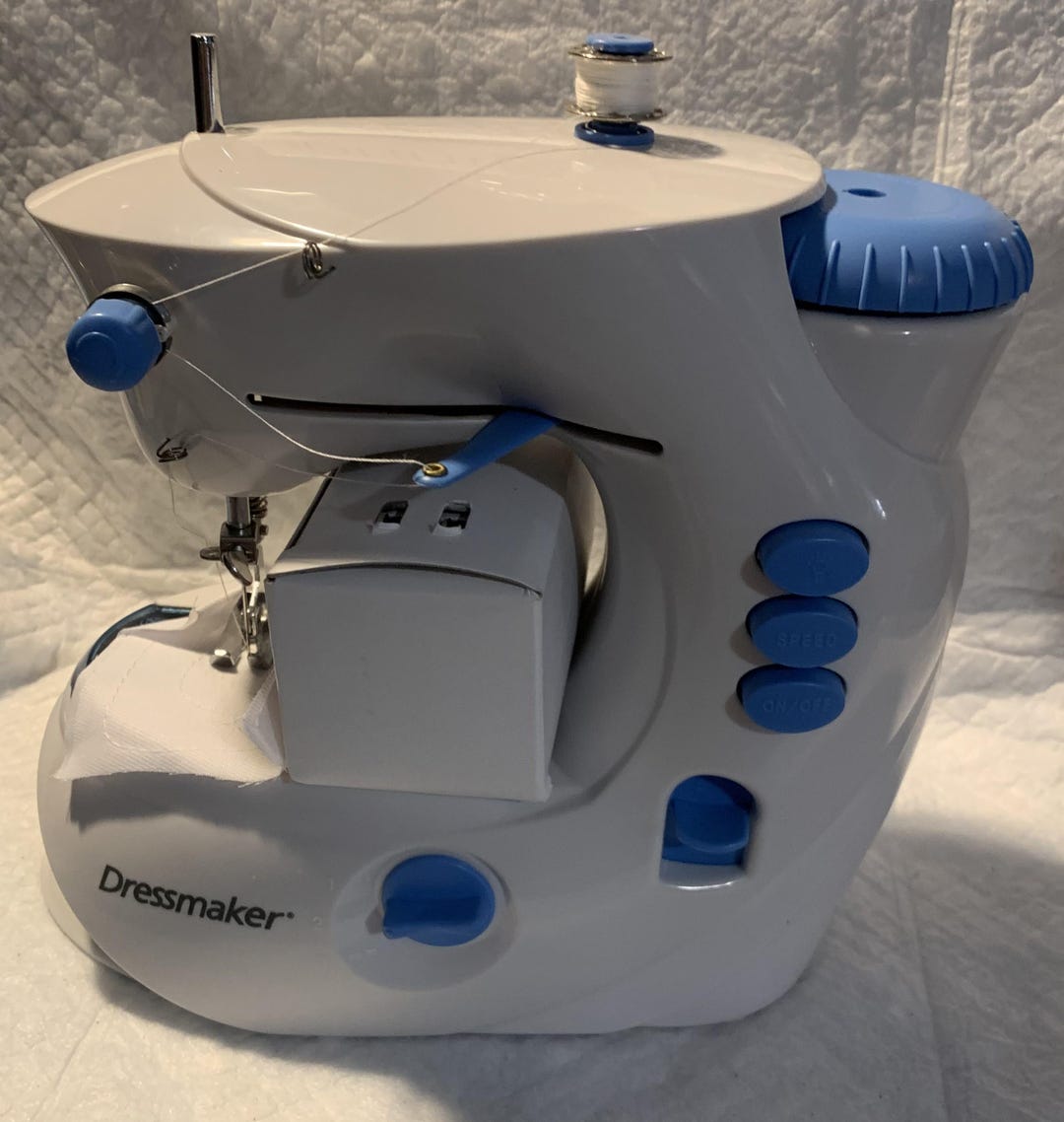 Dressmaker Sewing Machine #1100H - Etsy