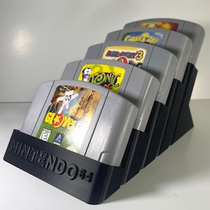 ニンテンドー 64 (N64) - 5 段ゲーム スタンド! カートリッジを 5 個収納できます!