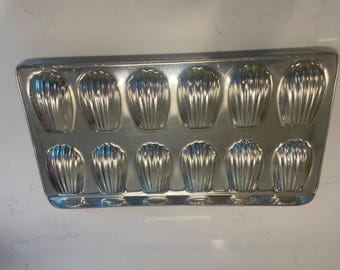 Vintage Madeline Backblech