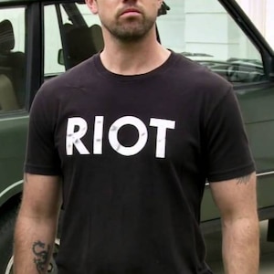 It&#39;s Always Sunny In Philadelphia RIOT Mac&#39;s T-Shirt | Black
