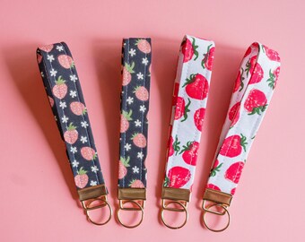 Strawberry Fabric Key Fob, Strawberry Print Keychain Fob, Car Key Fob, Fabric Wristlet, Strawberry Wristlet, Pink Berry Wristlet Keychain