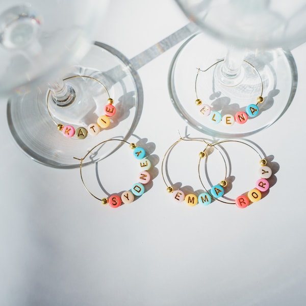 Dijes para bebidas con nombre personalizado, dijes para copas de vino, etiquetas personalizadas para vasos, regalos de boda, regalos para despedidas de soltera, regalos para despedidas de soltera