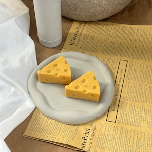 Cheese-Shaped Soy Wax Candle: Novelty Kitchen Decor
