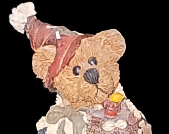 1995 Boyds Bears and Friends Edition 10E/2498 M Harrison Birthday Style 2275 Figurine Retired Art Cake Celebrate Collectible Gift Present