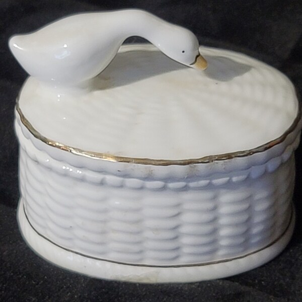 Ivory Bone China Goose Small Trinket Box with Gold Trim, Love , Collectible, Gift, Vintage