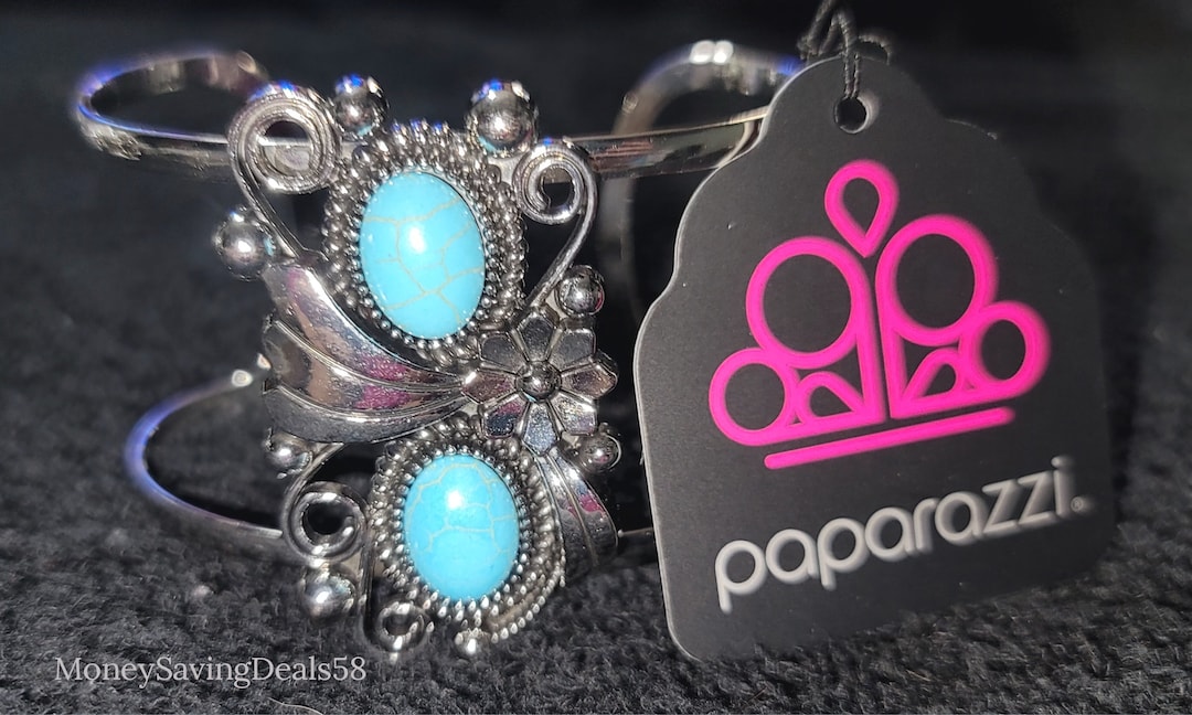 Paparazzi Mojave Flower Blue Bracelet Art Accessories Costume Jewelry Collectible Dress up Gift
