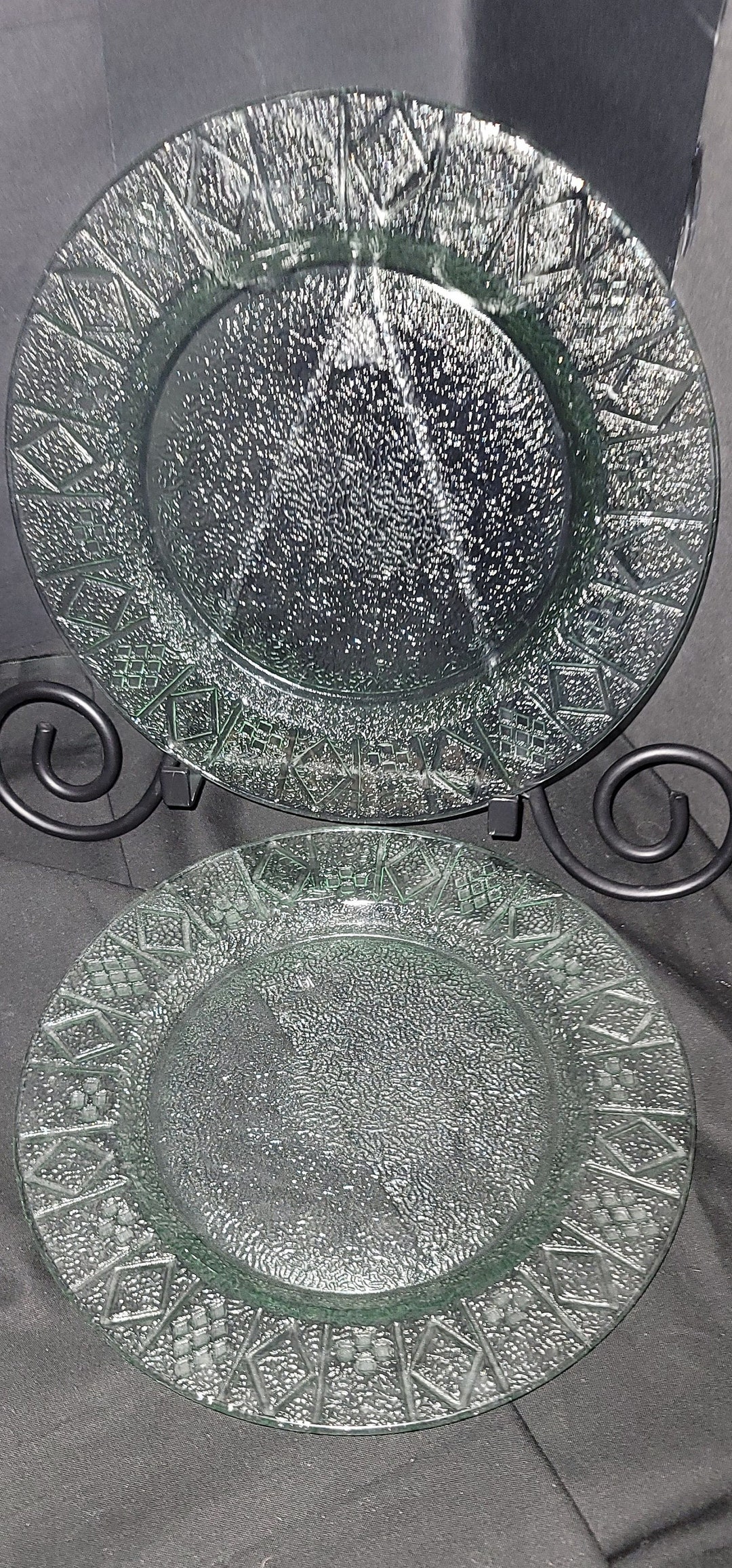 2 Indiana Vintage Pressed Glass Dinner Plates Light Green Diamond