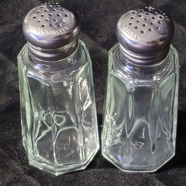 PANELED Restaurant Salt Pepper Shaker Clear Glass Stainless Lid - 4” Tall, Art, Collectible, Gift, Food, Vintage