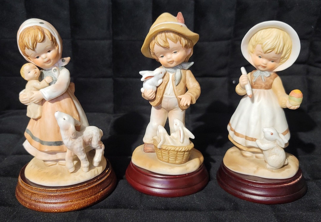 3 All the Lords Children Taiwanese Enesco Figurines,1980 Boy E4854 ,1980 Little Girl Painting
