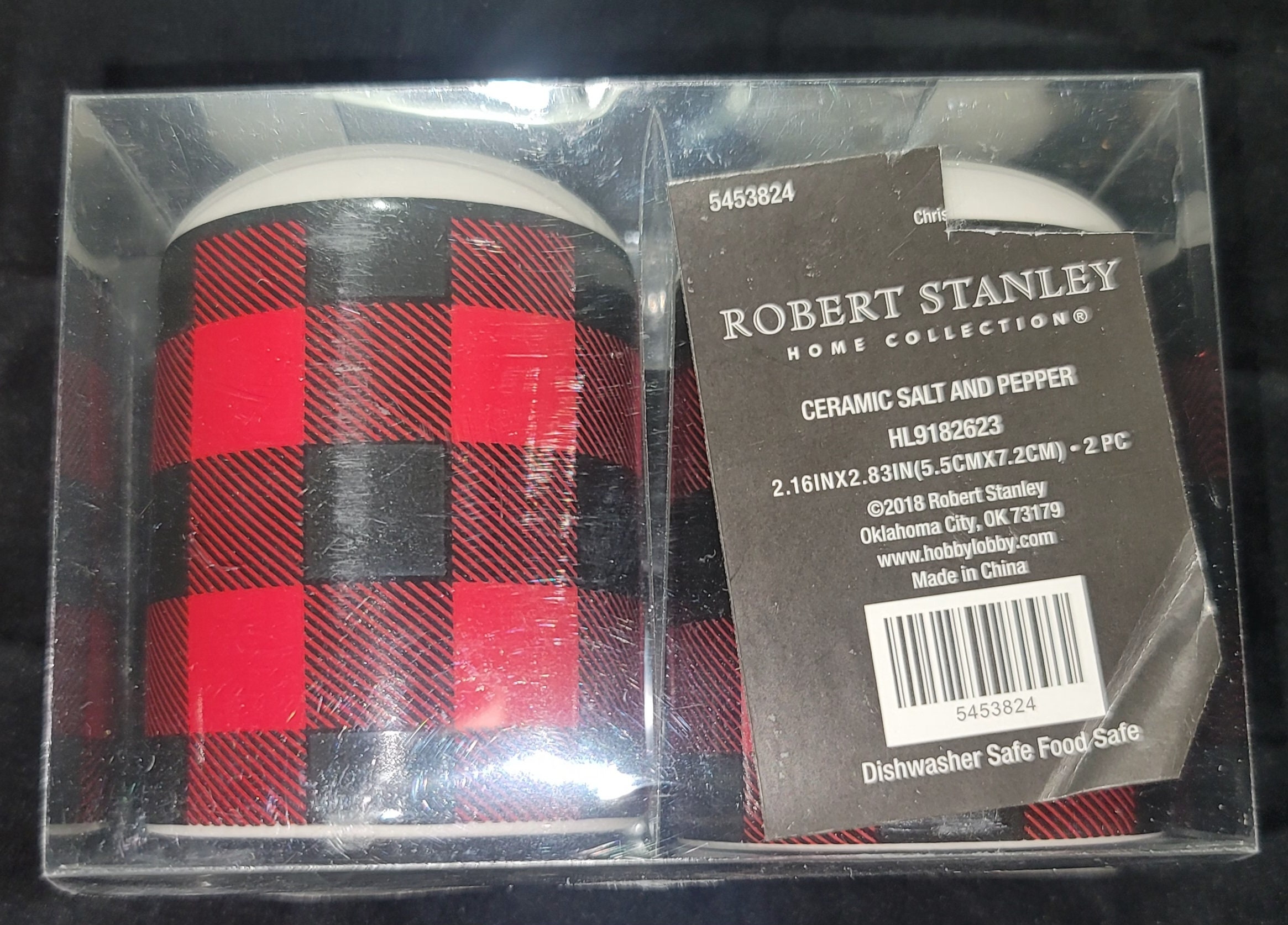 Robert Stanley Home Collection Ceramic Red & Black Buffalo Check Salt and  Pepper Shakers Home Decorations Art Collectible Gift Food Vintage 