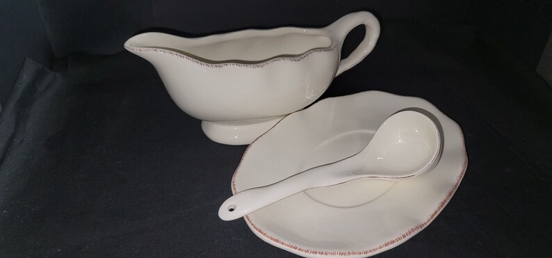 3 Piece Better Homes and Gardens Gravy boat, Made in China, Art, Ceramic, Collectible, Dinnerware, Gift, Food, Kitchenware, Vintage image 4