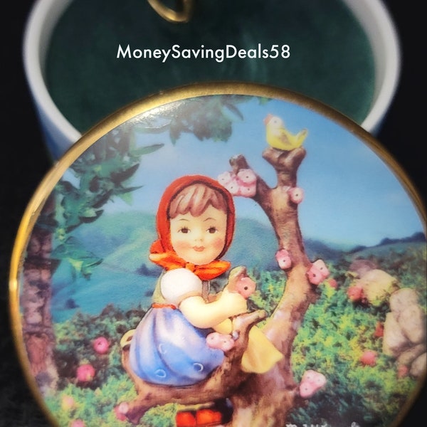 1993 Apple Tree Girl from the M.I. Hummel Music Box Collection The Danbury Mint Music Box # 83761 Collectible Gift Musical Taiwan Vintage