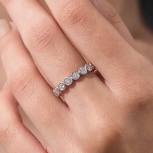 Diamond Eternity Ring Womens Wedding Bands Lab Grown Diamond Eternity Band 14K Gold Ring Round Diamond Wedding Ring Stackable Ring for Women