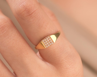 14K Gold Signet Ring, Diamond Pinky Ring, Diamond Ring Wedding Ring Gold, Stacking Ring Pinky Signet Ring for Women Graduation Gift Jewelry