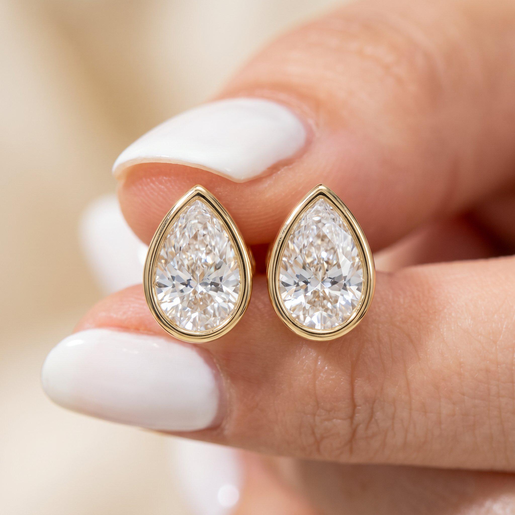 Pear cut diamond - Etsy 日本