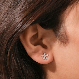 Flower Earring, Lab Grown Diamond Stud Earring Diamond Flower Stud, Earrings For Women, Gold Diamond Earring, Small Earring, Dainty Earring