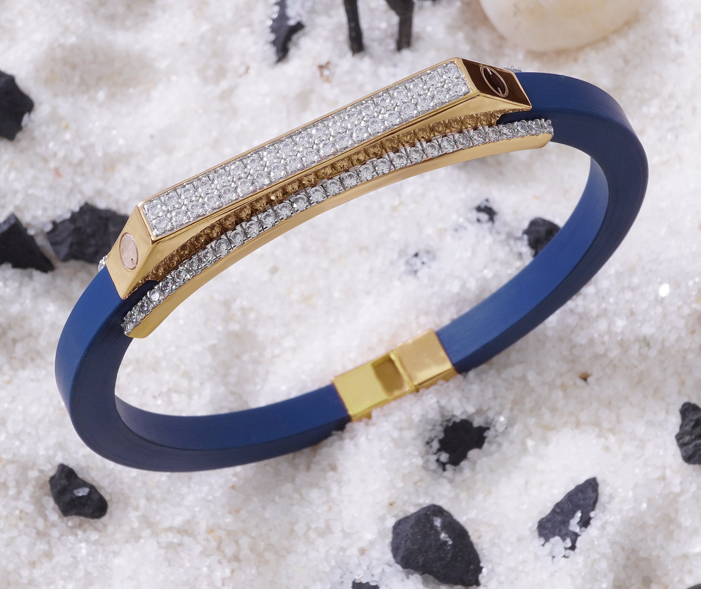 GENTS KADA.(18KT) | Mens gold jewelry, Man gold bracelet design, Mens  bracelet gold jewelry