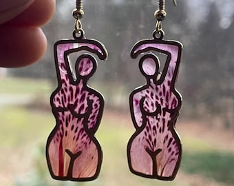 Soy Mujer - Pendientes Ligeros de Helecho con Flores Prensadas