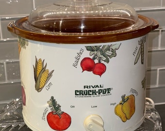 Vintage Rival Crock Pot w/Vegetable Pattern #3120 2-1/2 Qt. Plastic Lid