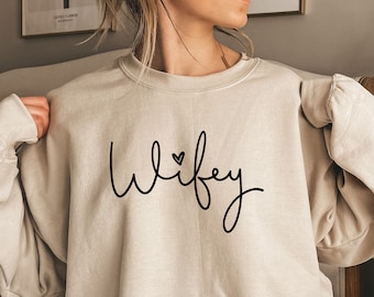 Customized Wifey Sweatshirt,Engagement Sweatshirt,Bridal Shower Gift,Gift for Bride,Personalized Bridal Gift,New Wife