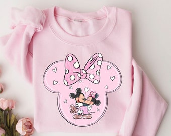 Mickey und Minnie in Liebe Sweatshirt, Disney Sweatshirt, LOVE Disney passende Paare Sweatshirt, Disney Familie Sweats, Valentinstag Sweatshirt