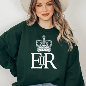 RIP Queen Elizabeth II, The Queen's Platinum Jubilee Shirt, Queen Elizabeth Shirt, Queen T-shirt,Queen's Crown T-shirt,British Monarch Shirt