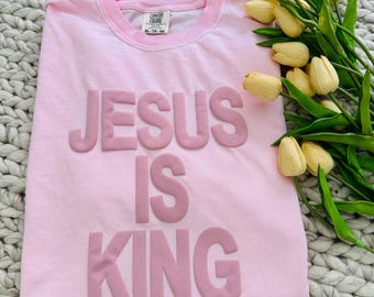 Jesus Is King Unisex Shirt, Minimalistic Christianity Shirt, Trendy Christian Shirt, Boho Christian Shirt, Christianity Gift, Faith Apparel