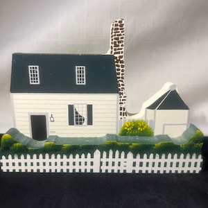 Sheila&#39;s Mini House, A Homesite in Williamsburg