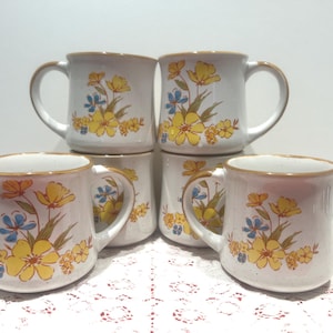 Set of six (6) beautiful Japanese vintage mugs, 1960/ 1970s