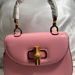 Pink Leather Crossbody Handbag image 4