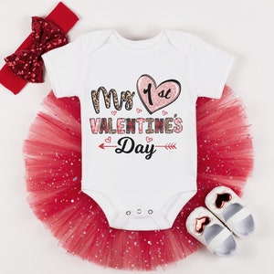Valentines Baby Outfit, My 1st Valentine&#39;s Day Bodysuit, Baby&#39;s First Valentine&#39;s Day Bodysuit, Cute 1st Valentine Baby Onesies