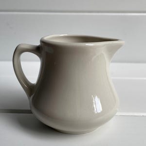 Vintage creamer ivory plain cottage farmhouse mini pitcher minimalistic aesthetic