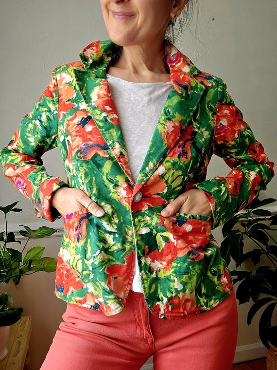 Vintage Floral Cotton Blazer: Lightweight Colorful Jacket (Size S)