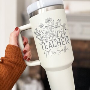 Personalized Teacher Tumbler: Floral Design, School staff appreciation gift