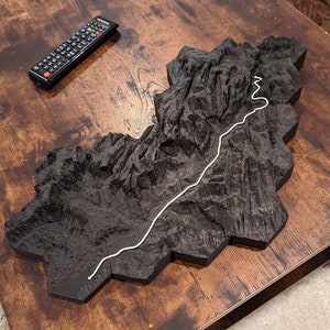 Mappa topografica 3D personalizzata da parete