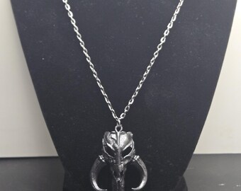 Manadalorian inspired Mythosaur skull necklace