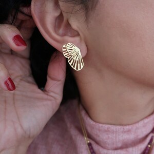 Gold plated stainless steel butterfly double wireframe stud earrings, dainty trendy modern delicate minimal animal nature jewellery, gift