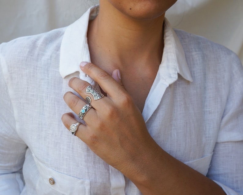 Antike Silber Blumen Siegelring, Boho einfache Chevalier Ring, zierliche Siegelring für den Finger, Minimalist Siegelring, Siegelring für Hippie, Indie-Rock Bild 10