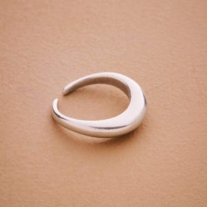 Silver thin soft curve ring image 6